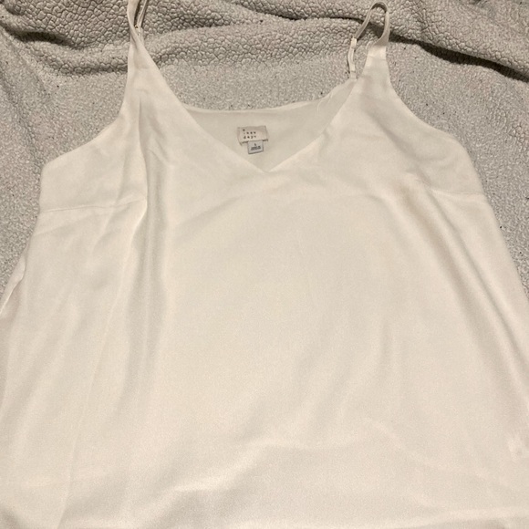 Top - Picture 3 of 3